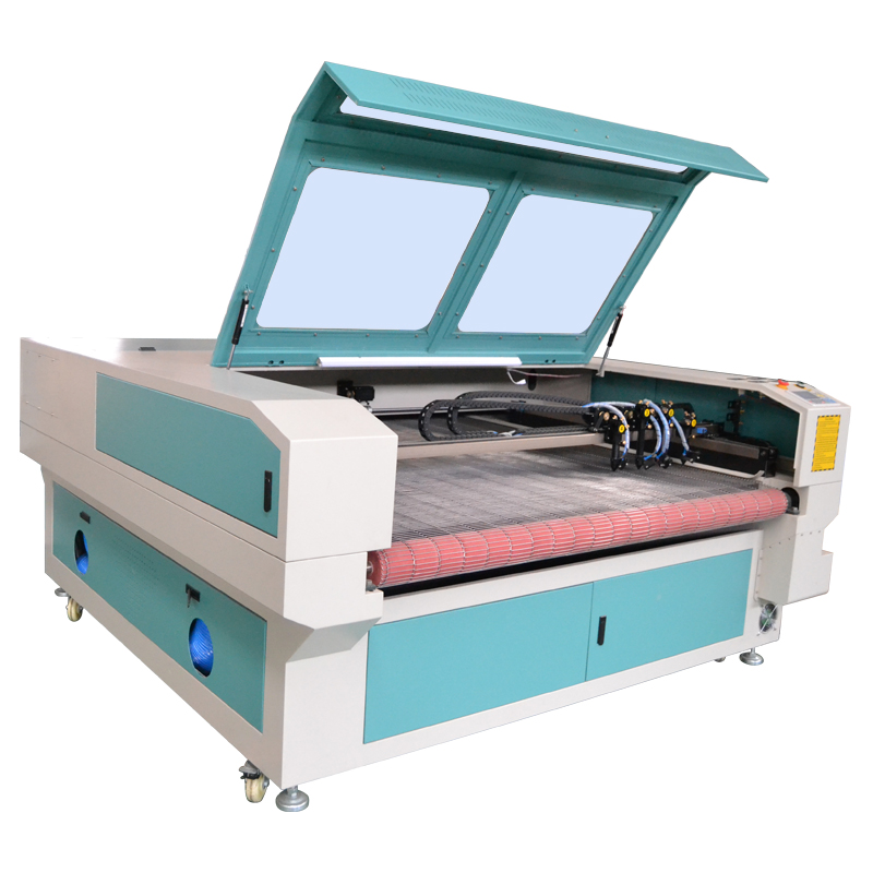 Auto Feeding CO2 Laser four heads Fabric Cutting Machine