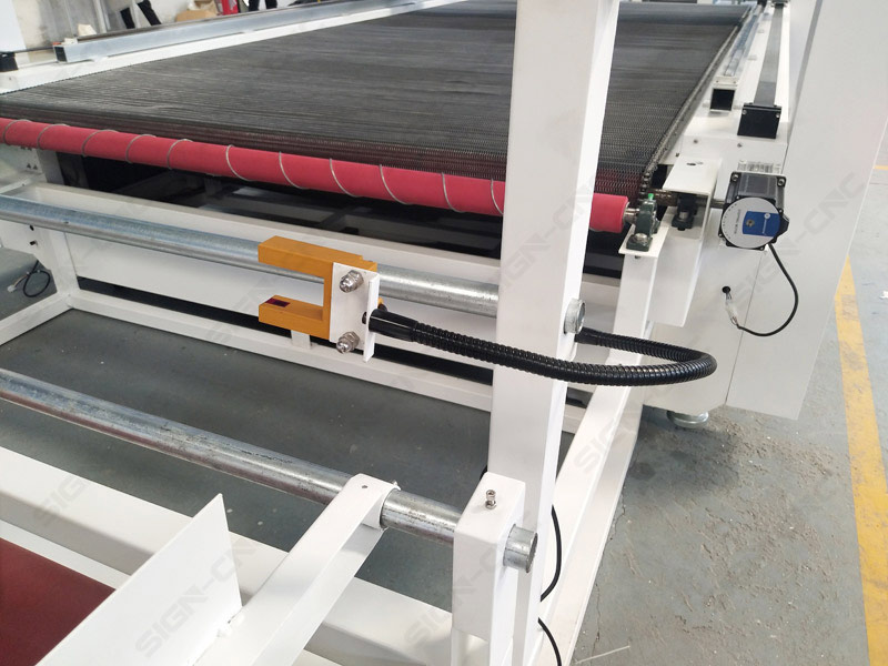 Vision Identity CCD Camera CO2 Laser Cutting Machine for Garment Textile Fabric